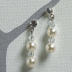 Illusion Set Pearls and Crystals Jewelry Bracelet